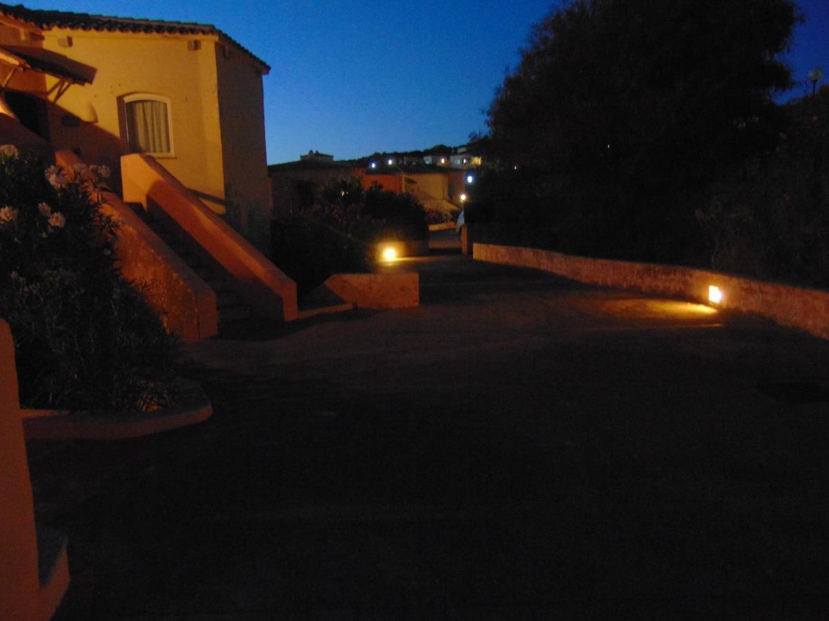 Vacanze In Natura Incontaminata "Casa Vacanza Francesca" Isola Rossa Exterior photo